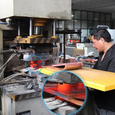 उच्च चालकता वाली लचीली लैमिनेटेड शंट, विश्वसनीय विद्युत कनेक्शन के लिए उच्च-वर्तमान चालन क्षमता के साथ