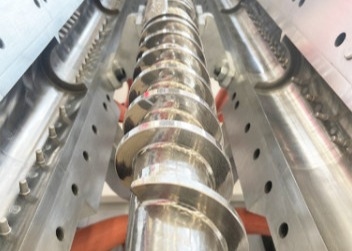मिनी W6Mo5Cr4V2 लाइनर्स ट्विन स्क्रू एक्सट्रूडर रिप्लेसमेंट पार्ट्स
